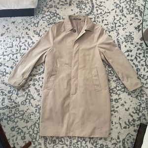 H&M mens raincoat / trench coat. 40R. Like medium.